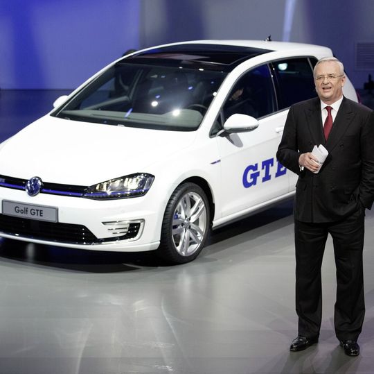 Martin Winterkorn: Der VW-Vorstandsvorsitzende am Golf GTE Martin Winterkorn: Der VW-Vorstandsvorsitzende am Golf GTE