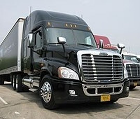 Für gute Aerodynamik und damit akzeptable Dieselverbräuche sorgt beim Cascadia viel Feinschliff im Windkanal. Für gute Aerodynamik und damit akzeptable Dieselverbräuche sorgt beim Cascadia viel Feinschliff im Windkanal.