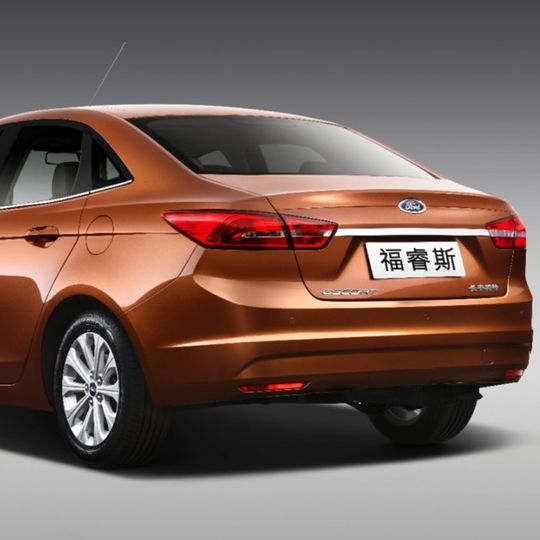 Ford bringt in China eine Stufenhecklimousine unter einem berühmten Namen: Escort. Ford bringt in China eine Stufenhecklimousine unter einem berühmten Namen: Escort.
