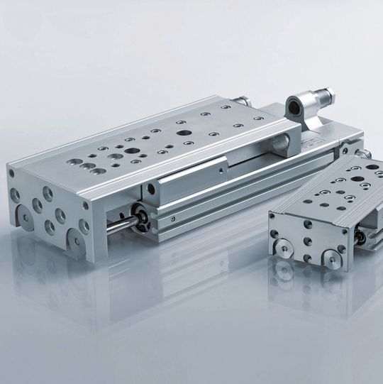 Bild 1: Die Minischlitten MSC sorgen an zentraler Stelle eines Handlingsystems für präzise geführte Kurzhubbewegungen.