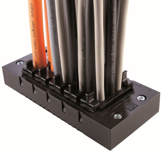 Durch innovative Geltechnologie erreicht die Skintop Cube Multi eine besonders hohe Packungsdichte sowie optimale Zugentlastung am gesamten Kabelbündel.