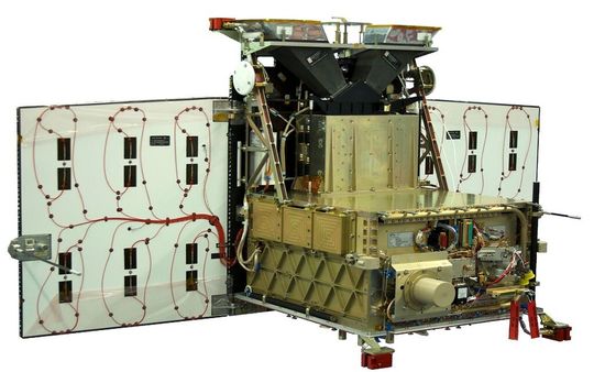 Einem solchen Satellitenbus könnte der Gyroskop-Sensor künftig bei der Lagebestimmung helfen: Die Satellitenplattform des etwa ein Meter langen TET-1.
