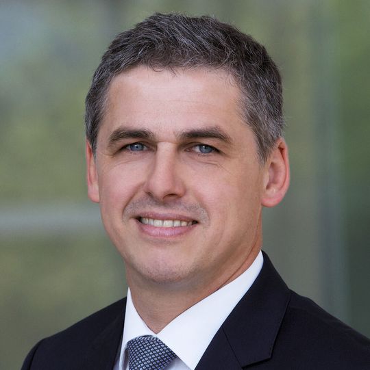 Bernd Ihle, Vertriebsleiter für öffentliche Autraggeber bei Bechtle Bernd Ihle, Vertriebsleiter für öffentliche Autraggeber bei Bechtle