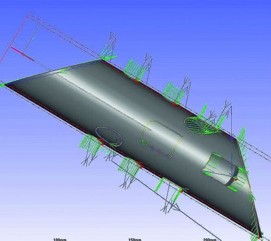 Die Leiße-Konstrukteure arbeiten an modernen CAD-Arbeitsplätzen und planen von dort die kompletten Anlagen sowie auch jedes einzelne Rohr mit entsprechenden Ausschnitten. Die Daten werden vom CAD-Arbeitsplatz direkt in die Steuerung Mazak FX der Mazak Fabri Gear 400 übernommen. Die Leiße-Konstrukteure arbeiten an modernen CAD-Arbeitsplätzen und planen von dort die kompletten Anlagen sowie auch jedes einzelne Rohr mit entsprechenden Ausschnitten. Die Daten werden vom CAD-Arbeitsplatz direkt in die Steuerung Mazak FX der Mazak Fabri Gear 400 übernommen.