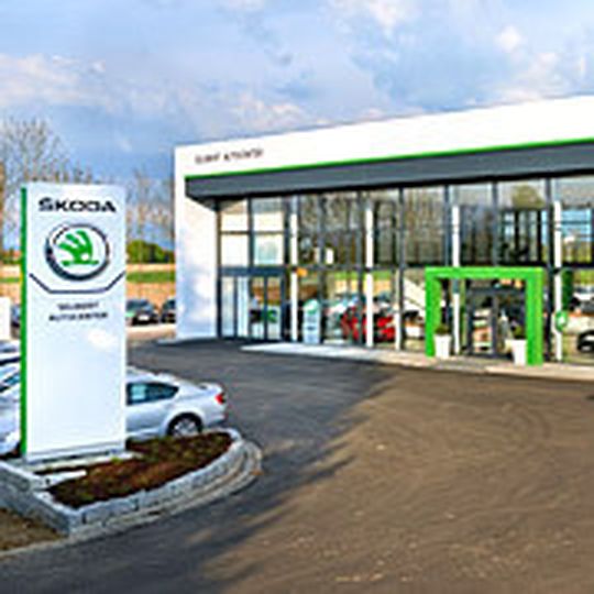 In Straubing hat der freie Händler Bernhard Seubert einen neuen Skoda-Betrieb eröffnet. In Straubing hat der freie Händler Bernhard Seubert einen neuen Skoda-Betrieb eröffnet.