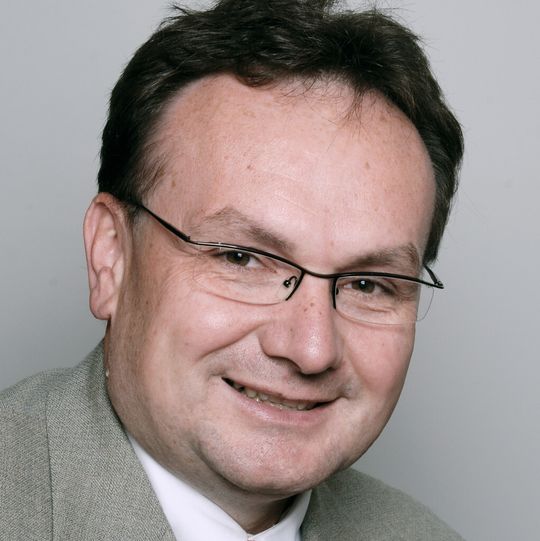 Christian Link, Head of Customized Packaging Systems bei Uhlmann, über die Anforderungen an Containment-Anlagen für Pharmaverpackungen.