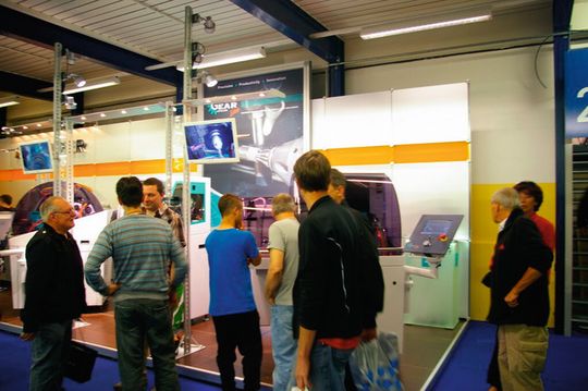 Siams: Fachmesse für Produktionsmittel der Mikrotechnik und Schaufenster der Präzisionsindustrie. Siams: Fachmesse für Produktionsmittel der Mikrotechnik und Schaufenster der Präzisionsindustrie.