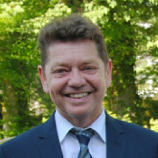 Neuer Obermeister der Kfz-Innung Schwaben: Alois Huber. Neuer Obermeister der Kfz-Innung Schwaben: Alois Huber.