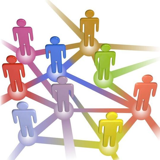 Softwareentwicklung findet immer im Kontext von Partnern und Kunden statt. Das kann zu Problemen führen, wenn Systemanforderungen von einem Werkzeug zu einem anderen Tool migriert werden. Softwareentwicklung findet immer im Kontext von Partnern und Kunden statt. Das kann zu Problemen führen, wenn Systemanforderungen von einem Werkzeug zu einem anderen Tool migriert werden.