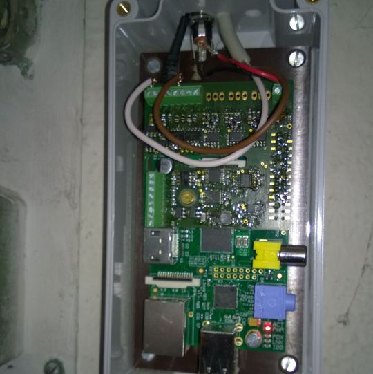 Der Raspberry Pi ist klein und bei Bastlern und Entwicklern sehr beliebt. Jetzt agiert der Computer als Teil eines Energiemanagements.