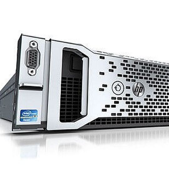 Die virtuelle Workstation HP DL380z kombiniert die Server-Infrastruktur von HP mit den Virtualisierungs-Technologien von NVIDIA® und Citrix®. Die virtuelle Workstation HP DL380z kombiniert die Server-Infrastruktur von HP mit den Virtualisierungs-Technologien von NVIDIA® und Citrix®.