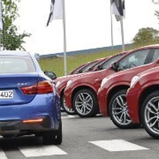 Die beiden Neuen: BMW X4 und BMW 4er Grand Coupé.