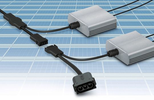 Sunclix micon: Das extrem flache Stecksystem für die Wechselspannungsseite von Modulwechselrichtern hilft Transportkosten sparen. Sunclix micon: Das extrem flache Stecksystem für die Wechselspannungsseite von Modulwechselrichtern hilft Transportkosten sparen.
