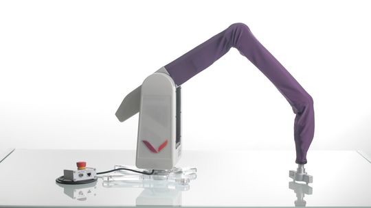 Laut Zertifizierung ist Biorob der einzige Roboter auf dem Markt, der unabhängig von einer aufwendigen Steuerung ohne Schutzvorrichtung betrieben werden kann.