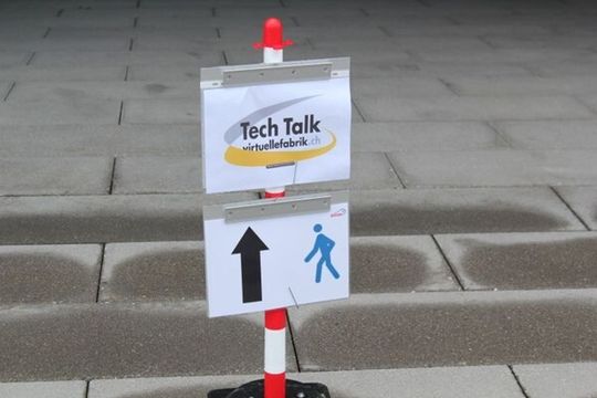 Richtung klar vorgegeben: Der Weg zum 12. Tech Talk der Virtuellen Fabrik fanden viele Interessierte. Richtung klar vorgegeben: Der Weg zum 12. Tech Talk der Virtuellen Fabrik fanden viele Interessierte.