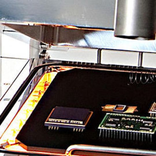 Reflow-Lötöfen gehören zum Sortiment des Vaterstettener Herstellers ATV Technologie. Reflow-Lötöfen gehören zum Sortiment des Vaterstettener Herstellers ATV Technologie.