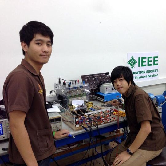 Das Team „New Hope“ aus Thailand bei der Arbeit. Das Team „New Hope“ aus Thailand bei der Arbeit.