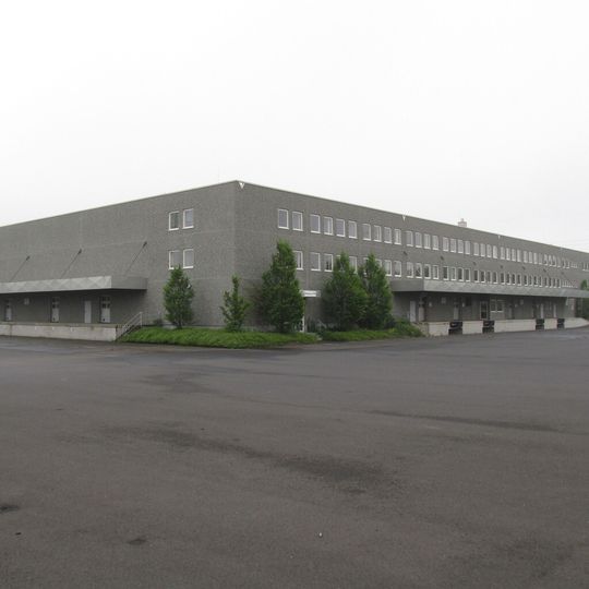 Mit dem ehemaligen Regionallager von Schlecker in Pohlheim verdoppeln Wave und Alternate ihre Logistikfläche. Mit dem ehemaligen Regionallager von Schlecker in Pohlheim verdoppeln Wave und Alternate ihre Logistikfläche.