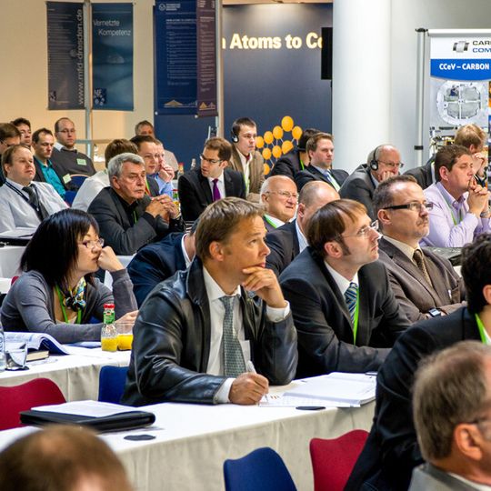 Wie schon im vergangenen Jahr erwarten die Veranstalter wieder ein gut besuchtes Leichtbausymposium mit vielen interessanten Vorträgen. Wie schon im vergangenen Jahr erwarten die Veranstalter wieder ein gut besuchtes Leichtbausymposium mit vielen interessanten Vorträgen.