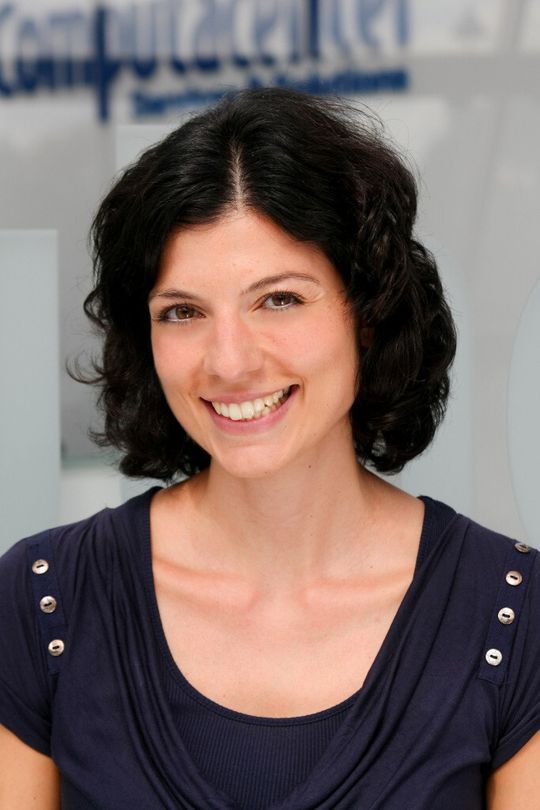 Helen Malekzadeh wechselte innerhalb des Unternehmens Computacenter vom Recruiting in den Vertrieb.