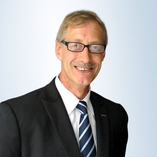 Karl Lambertz (53) ist bereits seit 1998 für Kiekert tätig und wird zukünftig als Direktor Asien die operativen Geschäftsaktivitäten im asiatischen Raum verantworten. Karl Lambertz (53) ist bereits seit 1998 für Kiekert tätig und wird zukünftig als Direktor Asien die operativen Geschäftsaktivitäten im asiatischen Raum verantworten.