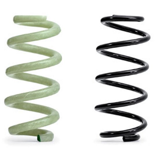 Alles neu: Links die GFK-Feder, rechts ein klassisches Exemplar aus Stahl Alles neu: Links die GFK-Feder, rechts ein klassisches Exemplar aus Stahl