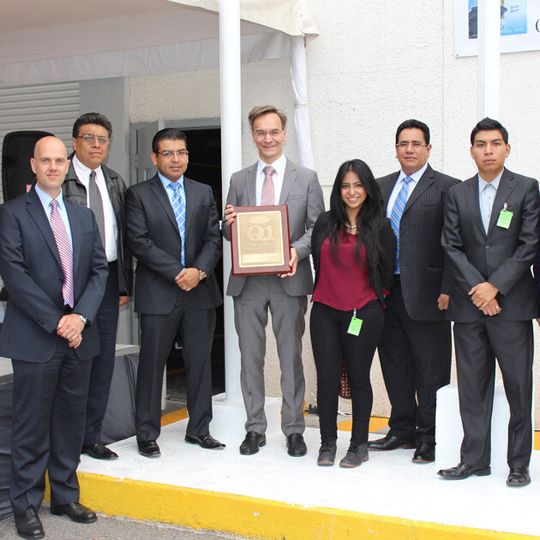 Q1-Award Übegabe im Werk in Queretaro (Mexiko). Q1-Award Übegabe im Werk in Queretaro (Mexiko).
