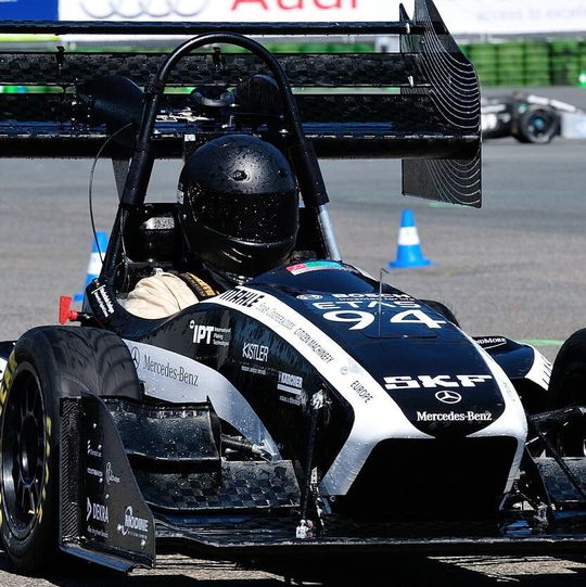 Der Wagen des von SKF gesponserten Rennstalls Esslingen erreichte 2013 bei den Fahrzeugen mit Verbrennungsmotor den dritten Platz der Gesamtwertung.