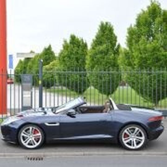 Alte Tugenden neu interpretiert: der Jaguar F-Type. Alte Tugenden neu interpretiert: der Jaguar F-Type.