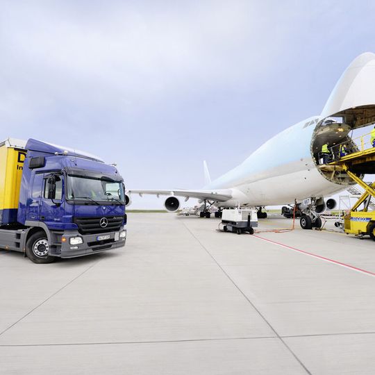 Der Logistikdienstleister Dachser baut seine Luft- und Seefrachtaktivitäten in Südkorea aus. Der Logistikdienstleister Dachser baut seine Luft- und Seefrachtaktivitäten in Südkorea aus.