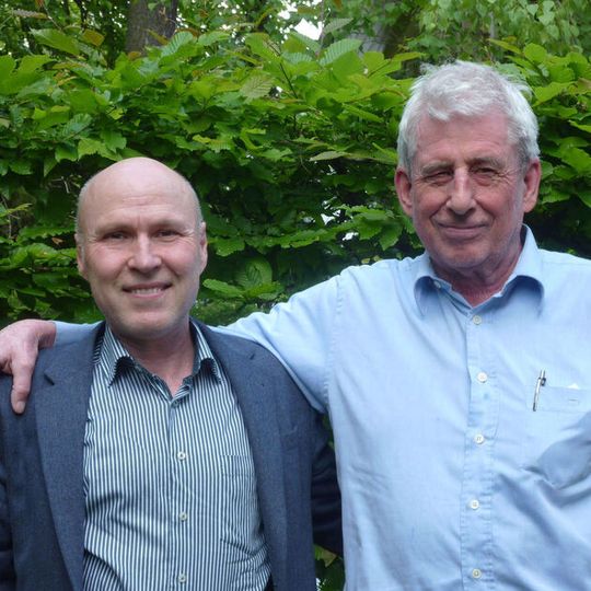 Werner Fink (links) hat den Vorstandsvorsitz des BFE von Dr.-Ing. Gundolf Reichelt übernommen Werner Fink (links) hat den Vorstandsvorsitz des BFE von Dr.-Ing. Gundolf Reichelt übernommen