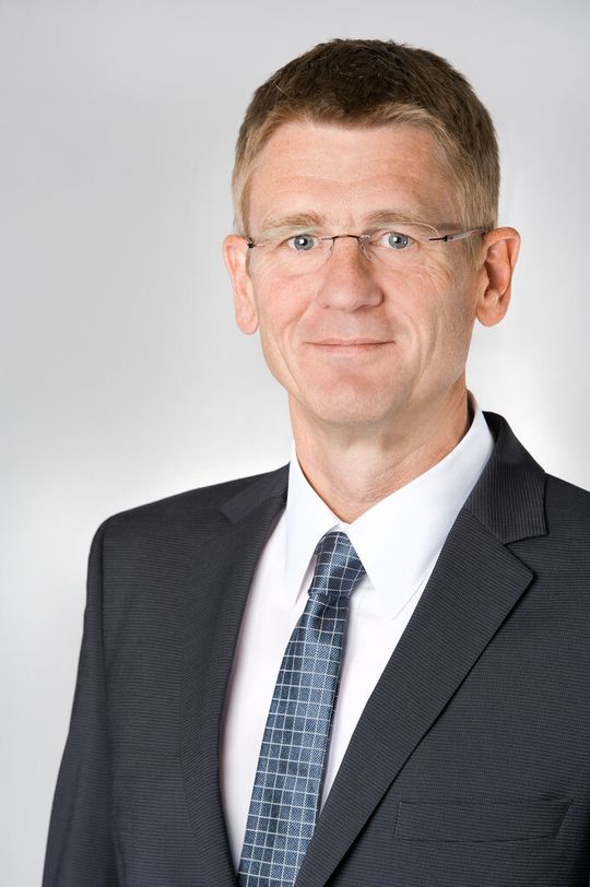 „Durch unsere Inmetro-Akkreditierung können wir Hersteller noch umfassender beim Zugang zum brasilianischen Markt unterstützen“, Georg Bauer, Experte für die Zulassung von Medizinprodukten außerhalb Europas in der Division Product Service von Tüv Süd. „Durch unsere Inmetro-Akkreditierung können wir Hersteller noch umfassender beim Zugang zum brasilianischen Markt unterstützen“, Georg Bauer, Experte für die Zulassung von Medizinprodukten außerhalb Europas in der Division Product Service von Tüv Süd.