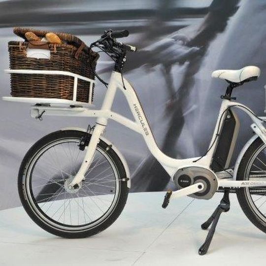Rob Cargo von Hercules ist eine elektrisch unterstützte Alternative für den innerstädtischen Warentransport auf der letzten Meile. Rob Cargo von Hercules ist eine elektrisch unterstützte Alternative für den innerstädtischen Warentransport auf der letzten Meile.
