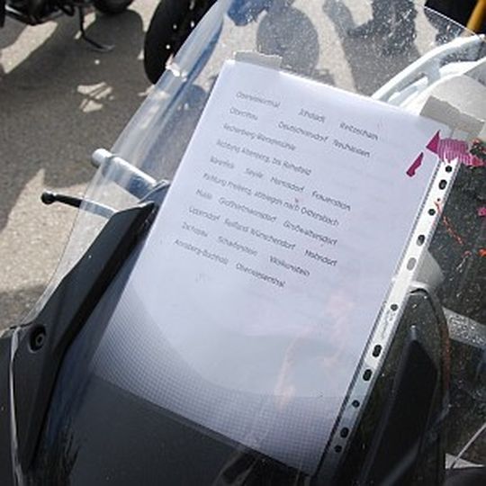 Mangels Navi musste in Gruppe 1 ein Zettel als Orientierungshilfe herhalten. Mangels Navi musste in Gruppe 1 ein Zettel als Orientierungshilfe herhalten.