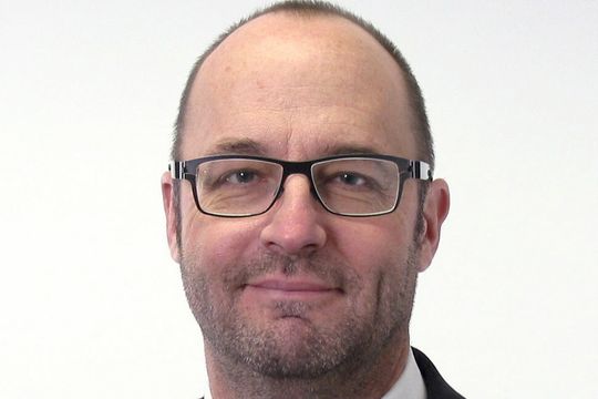 Andreas Jörg: „Im Gewährleistungsfall erstatten wir die Aus- und Einbaukosten in Mercedes-Benz-Werkstätten.“