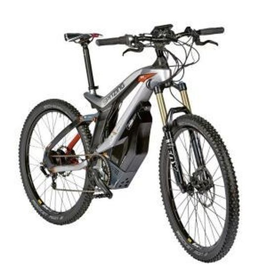 Race-Pedelecs sind speziell für den Renneinsatz entwickelt. Das M1 Spitzing gibt es auch mit Staßenzulassung. Race-Pedelecs sind speziell für den Renneinsatz entwickelt. Das M1 Spitzing gibt es auch mit Staßenzulassung.