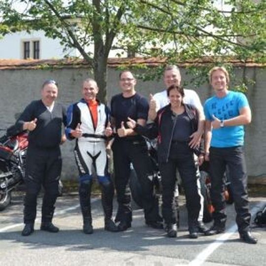 Daumen hoch: Gruppe 5 freute sich über eine erfolgreiche Tour. Daumen hoch: Gruppe 5 freute sich über eine erfolgreiche Tour.
