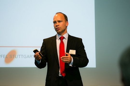 Prof. Dr. Thomas Bauernhansl sieht bei der Energieeffizienz in der Produktion Fortschritt in Deutschland. Prof. Dr. Thomas Bauernhansl sieht bei der Energieeffizienz in der Produktion Fortschritt in Deutschland.