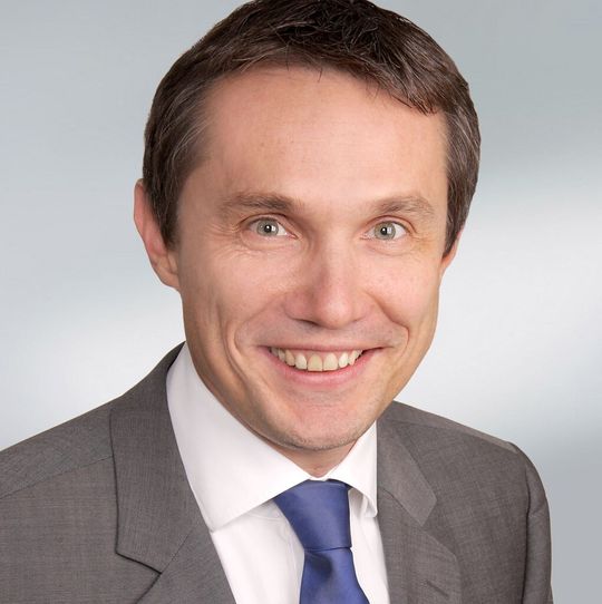 Dipl.-Ing. Michael Preinerstorfer studierte Metallurgie an der Montanuniversität Leoben (Österreich).