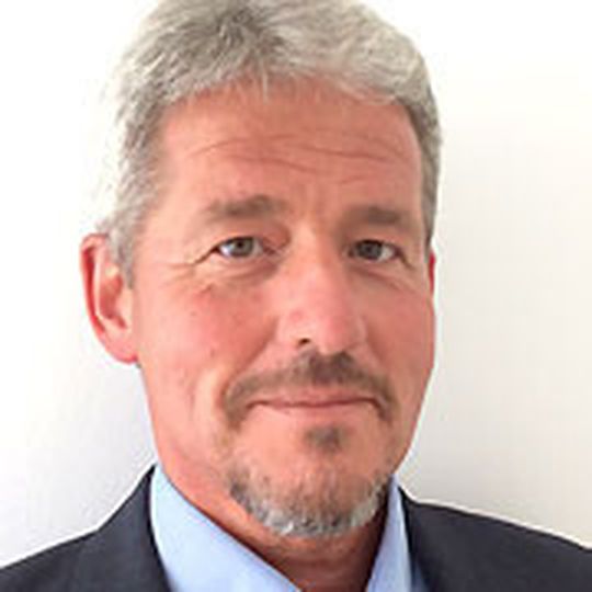 Detlev Lanz rückt in die Geschäftsleitung der TÜV Süd Auto Partner GmbH auf.