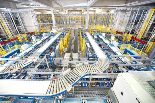 Système d'acheminement en démonstration à Pack& Move. Système d'acheminement en démonstration à Pack& Move.