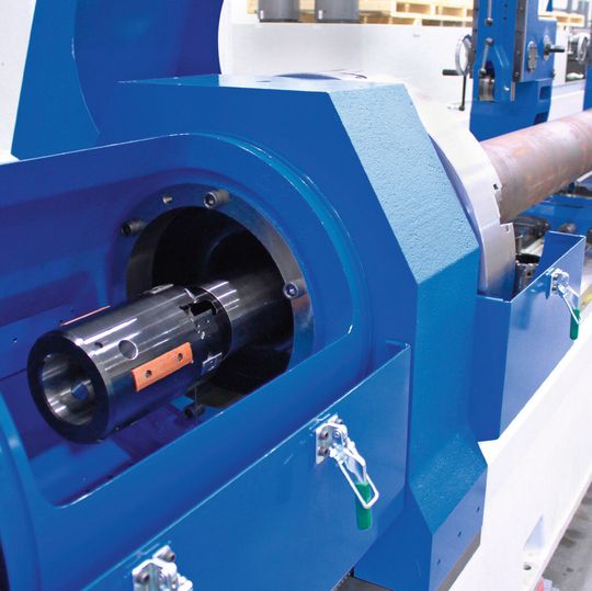Bild 1: Die Tiefbohrmaschine B630, hier in der 10-m-Version, eignet sich auch für das Zieh-Aufbohren. Bild 1: Die Tiefbohrmaschine B630, hier in der 10-m-Version, eignet sich auch für das Zieh-Aufbohren.