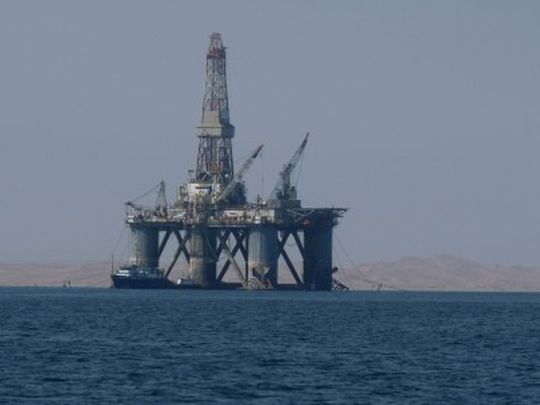 Bohrplattformen sind extremen Wetter und Wellengang ausgesetzt. Bei der Planung solcher Konstruktionen hilft Messtechnik. Bohrplattformen sind extremen Wetter und Wellengang ausgesetzt. Bei der Planung solcher Konstruktionen hilft Messtechnik.