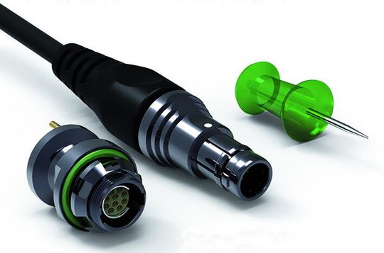 Konfiguration mit 10 Kontaktstiften der Fischer Ultimate Series 07 ergänzt die Serie der robusten Steckverbinder. Konfiguration mit 10 Kontaktstiften der Fischer Ultimate Series 07 ergänzt die Serie der robusten Steckverbinder.