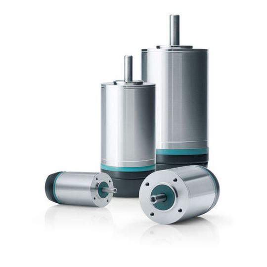 Die Familie cybe dynamic line umfasst hochdynamische Servomotoren, mit denen sehr kurze Taktzeiten realisierbar sind. Die Familie cybe dynamic line umfasst hochdynamische Servomotoren, mit denen sehr kurze Taktzeiten realisierbar sind.