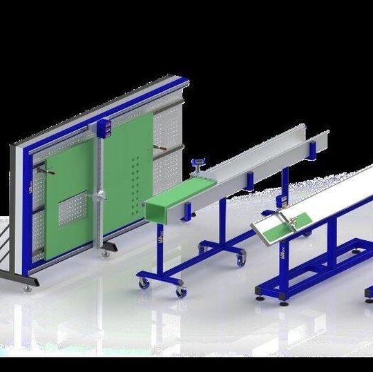 Die Mess- und Prüftische der Panel Line sind für die Vermessung von Platten konstruiert. Außerdem können zum Beispiel Winkel geprüft und Nuten abgemessen werden.