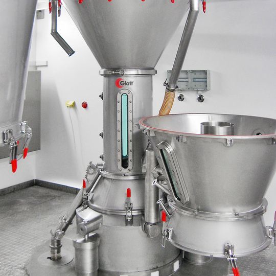 The capacity of the AGT Pilot-System varies between 10 and 150 kg/batch or 5 to 50 kg/h continuously. The capacity of the AGT Pilot-System varies between 10 and 150 kg/batch or 5 to 50 kg/h continuously.