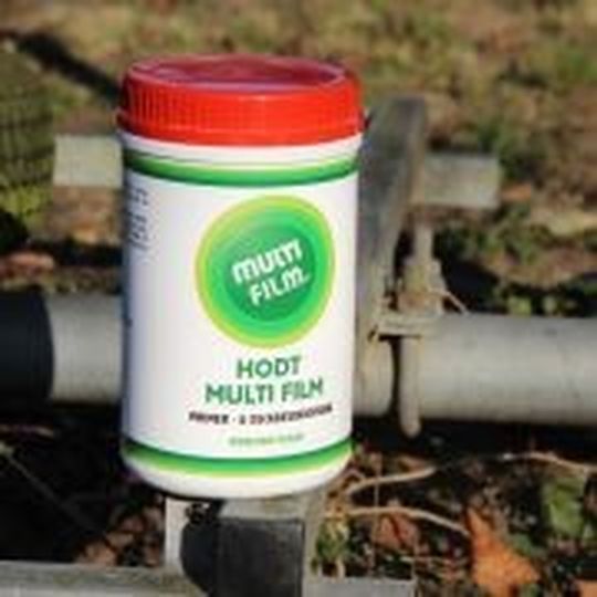 Hodt Multi Film kann sowohl auf festsitzenden Rost als auch lackierte Oberflächen aufgetragen werden.