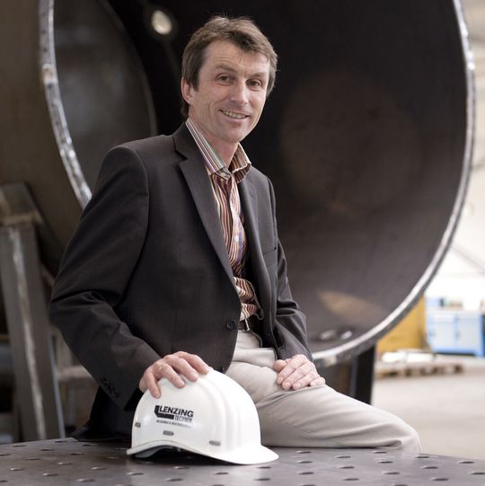 Herbert Hummer, Geschäftsführer bei Lenzing Technik freut sich über einen Auftrag zur Modernisierung der Laugenlinie der Sappi-Papierfabrik am Standort Gratkorn.