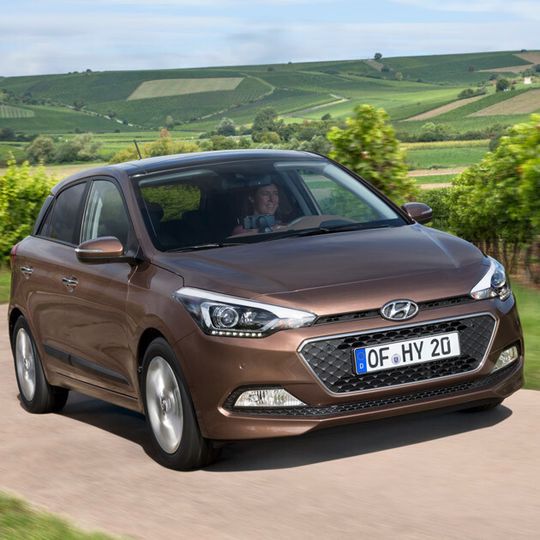 Kleinwagen kommt auch als Coupé. Kleinwagen kommt auch als Coupé.